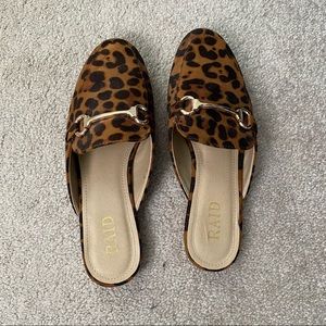 Leopard print slide loafer